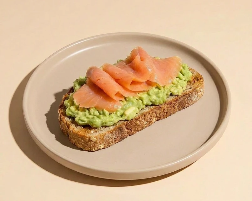 Avocado Toast  - Pane in cassetta bio al farro/segale avocado e uovo - Chicchiamo Forlì