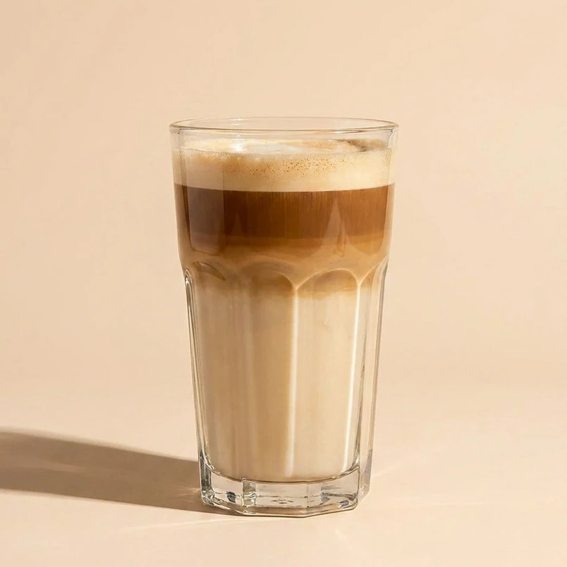 Latte macchiato vegetale  - bevanda vegetale bio soia avena mandorla - Chicchiamo Forlì